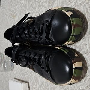 Badgley Mischka shoes size 10 men
